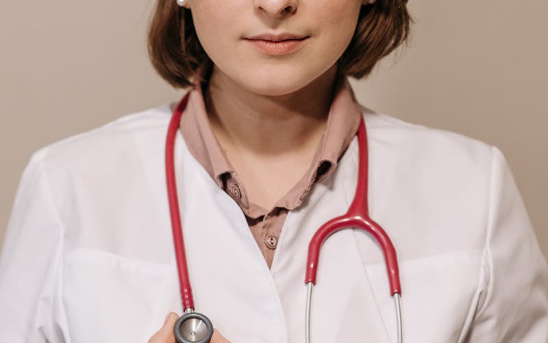 Consulto medico e monitoraggio pressorio in farmacia